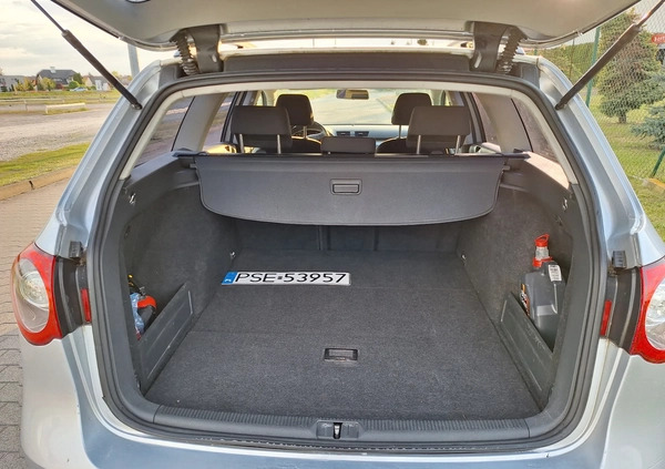 Volkswagen Passat cena 16000 przebieg: 285110, rok produkcji 2009 z Śrem małe 92